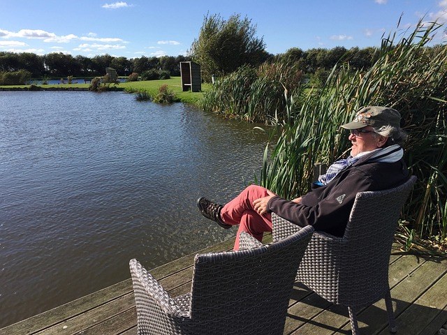 藉高強度的 藉高強度的